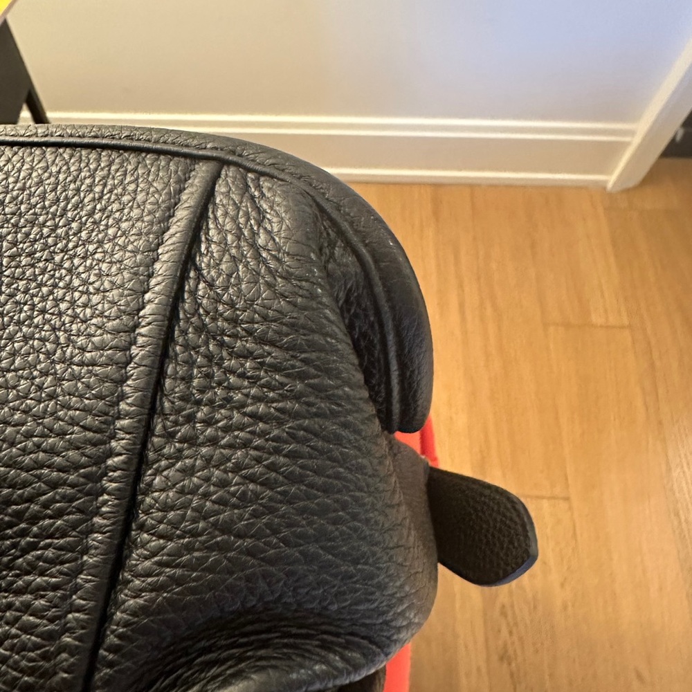 Prada crossbody black calf leather bag - Picture 10 of 13